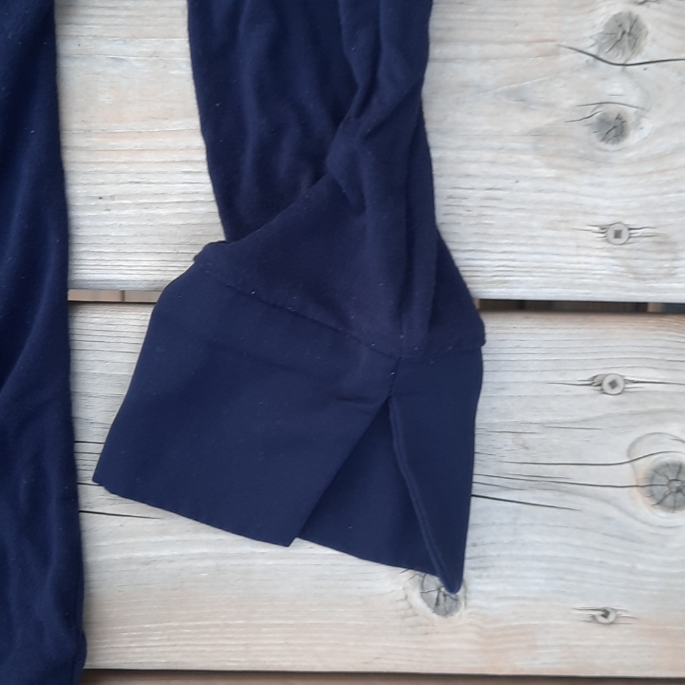 Navy top - Picture 6 of 7